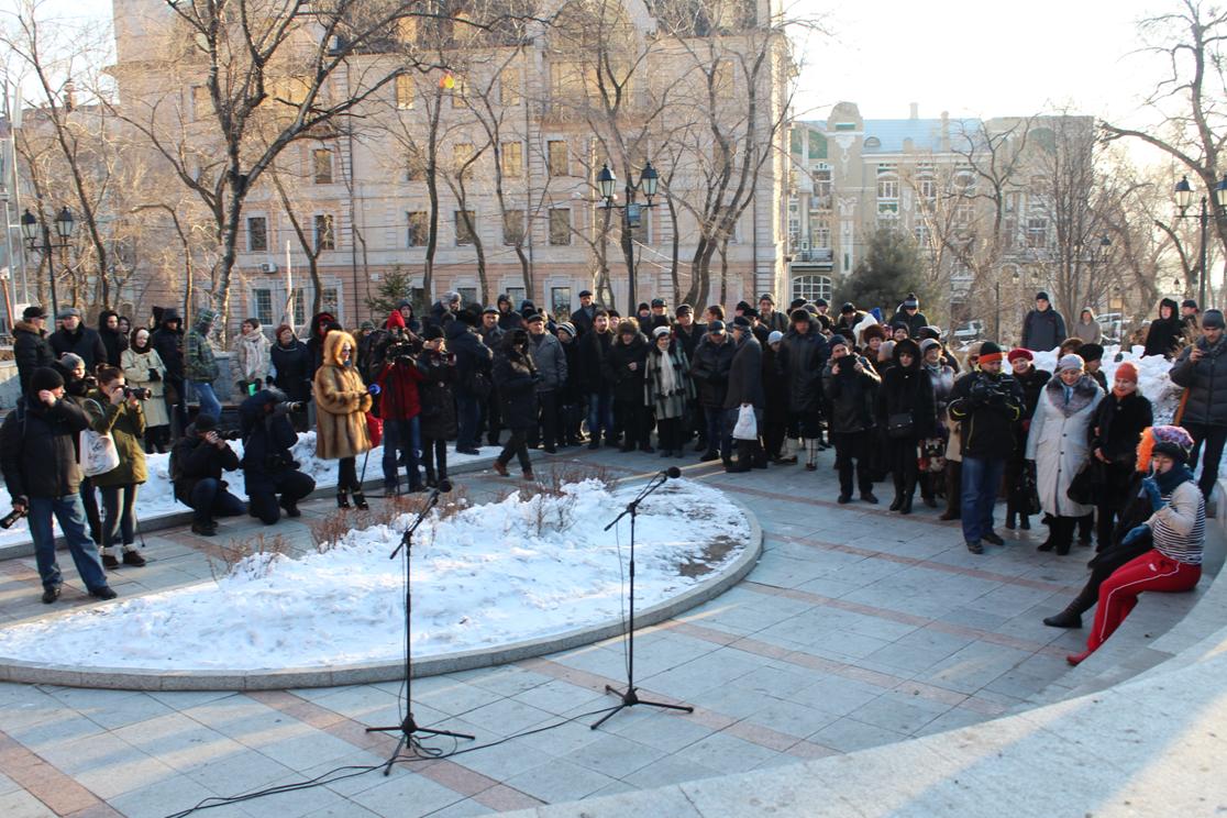 В Сквере Владимира Высоцкого 2